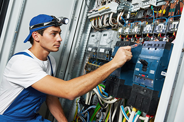 Reliable Pacific residential electrician in WA near 98047